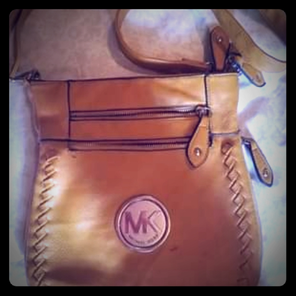 Michael Kors crossbody purse